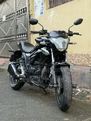 সুজুকি জিক্সার মনোটোন ২০২২ ব্ল্যাক