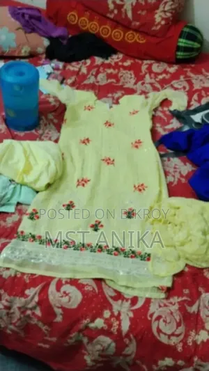 জামাগুলো বিক্রি করবো খুচরা দামে নিতে চাইলে ইনবক্সে মেসেজ দিন