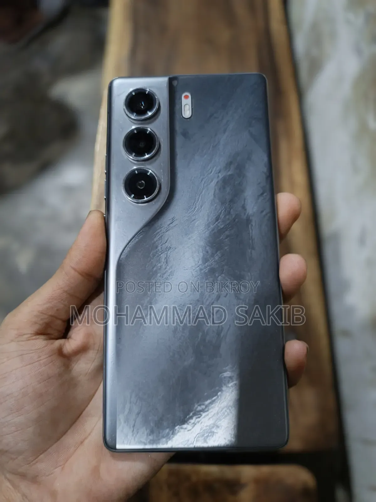 টেকনো ক্যামন ৪০ ১২৮ জিবি ব্ল্যাক