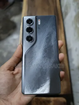 টেকনো ক্যামন ৪০ ১২৮ জিবি ব্ল্যাক