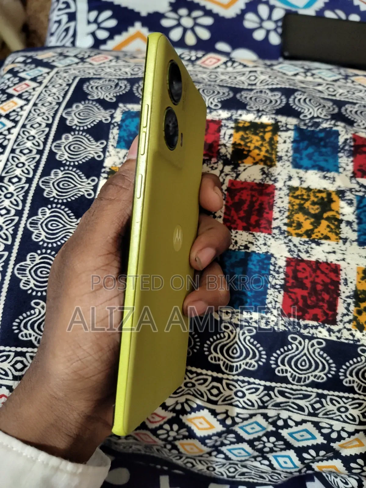 নতুন মটোরোলা মটো জি৮৫ ১২৮ জিবি ইয়েলো