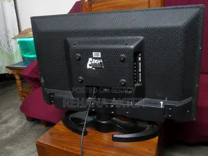 Walton 32" LED TV (Non-Smart) Broken Display