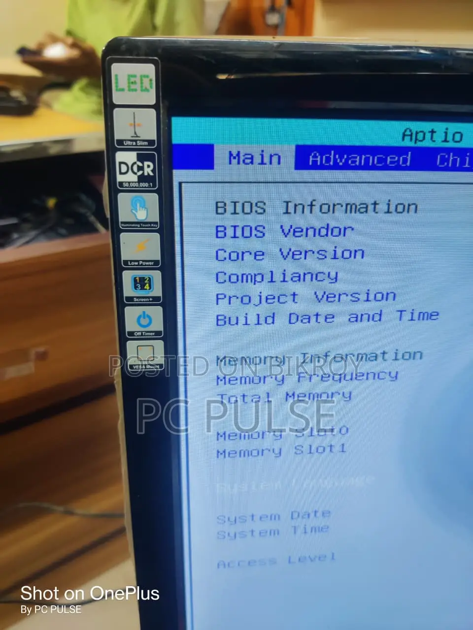 AOC 19" Ultra-Slim LED Monitor (Model: E943Sw) - Used