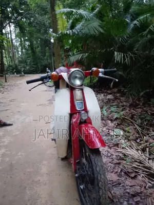 হোন্ডা ১৯৯০ রেড