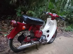 হোন্ডা ১৯৯০ রেড