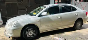 টয়োটা প্রিমিয়ো ২০০৪ সিলভার