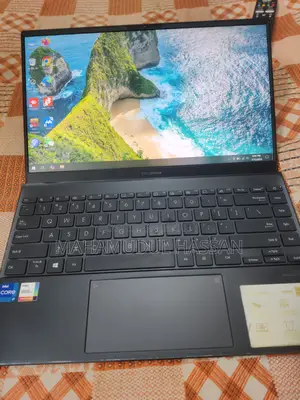Laptop ASUS Zenbook 14 8GB Intel Core i7 SSD 500GB