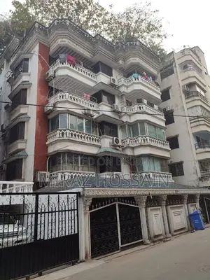 মহাখালী ডিওএইচএস-এ ৪ বেডরুমের অ্যাপার্টমেন্ট বিক্রয়ের জন্য