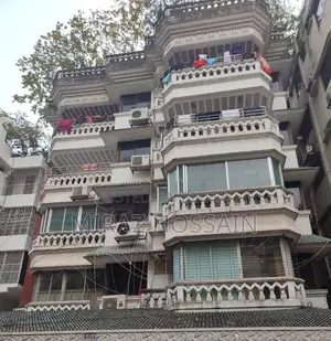 মহাখালী ডিওএইচএস-এ ৪ বেডরুমের অ্যাপার্টমেন্ট বিক্রয়ের জন্য