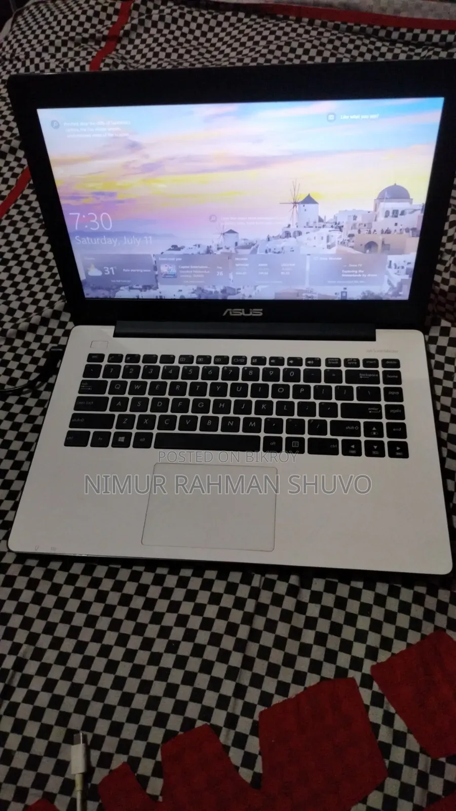 Laptop ASUS X553MA 4GB Intel Pentium HDD+SSD 128GB
