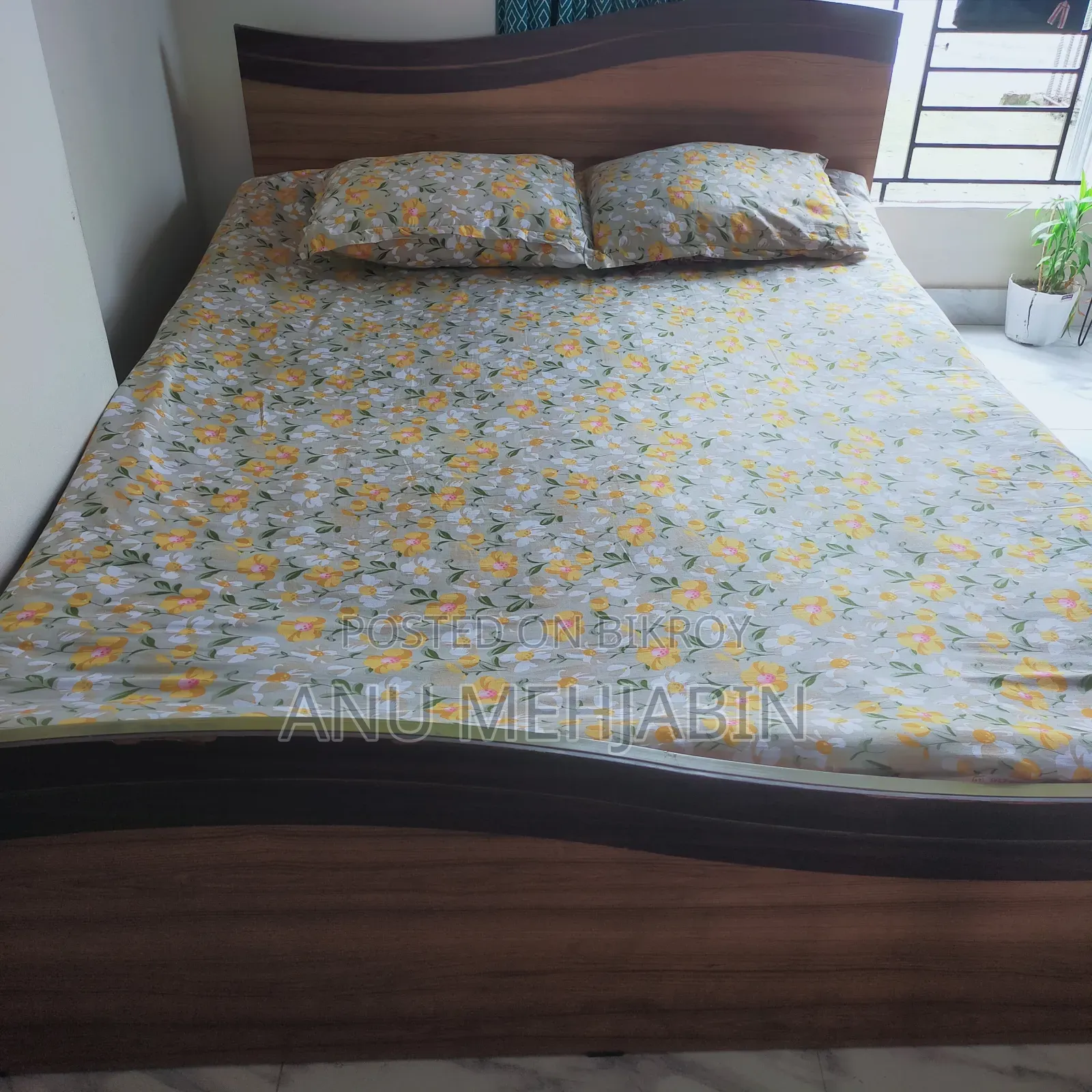 ওটবি ৬ ফুট বাই ৭ ফুট খাট