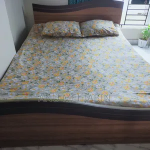 অটোবি ৬ ফিট বাই ৭ ফিট বেড