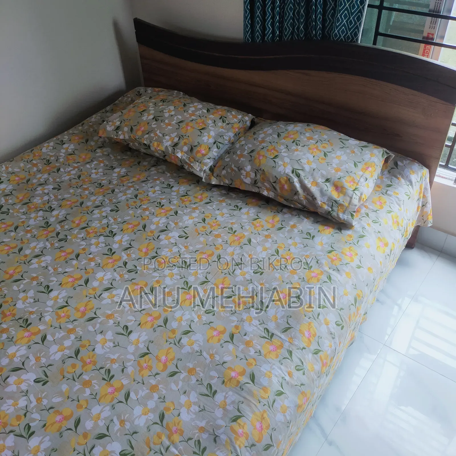ওটবি ৬ ফুট বাই ৭ ফুট খাট