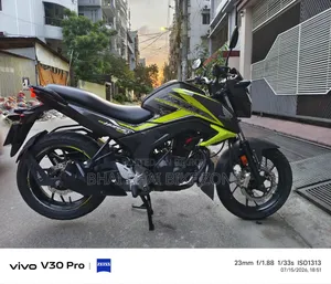 Honda Hornet 2021 Green