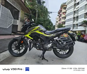 Honda Hornet 2021 Green