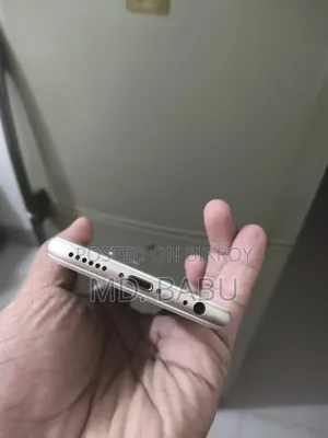 Apple iPhone 6s 64 GB Gold