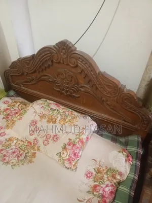 Teak wood bed 7/4 feet