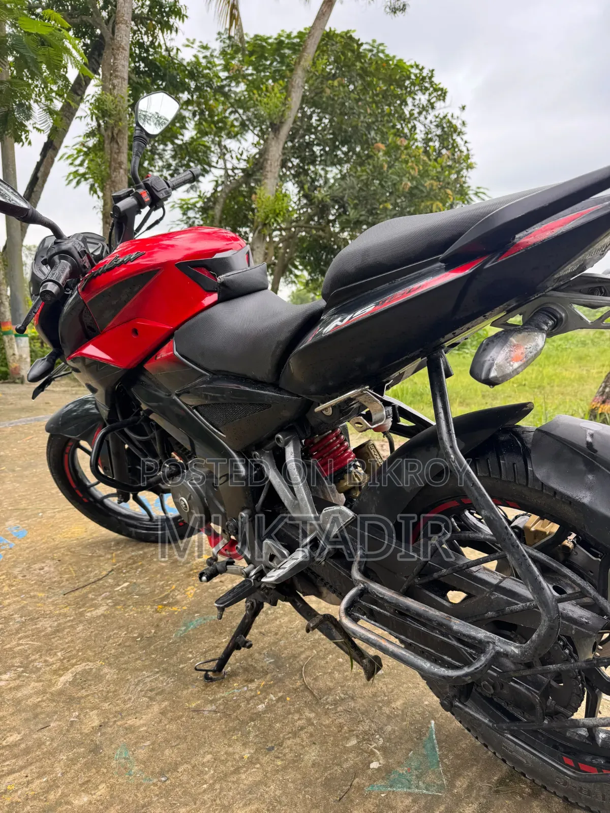 বাজাজ পালসার এনএস ১৬০ ২০১৯ রেড