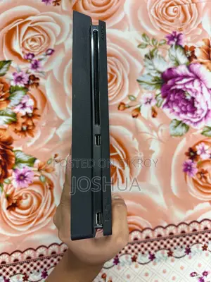 PS4 Slim 500GB (2020)