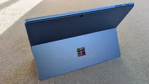 New Laptop Microsoft Surface Pro 9 16GB Intel Core i7 SSD 256GB