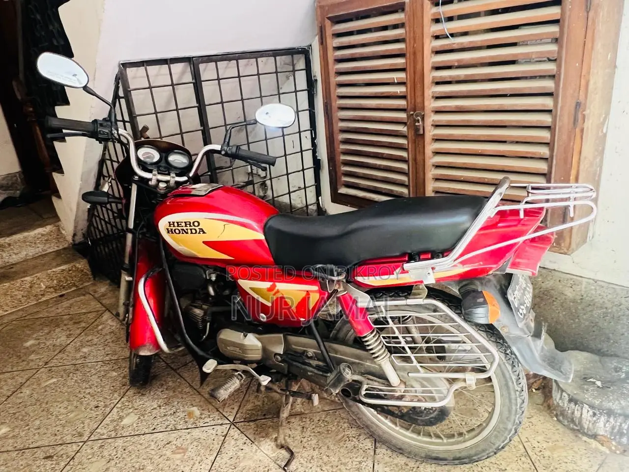 Hero Splendor Plus 2011 Red