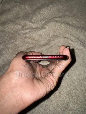 Apple iPhone SE (2020) 64 GB Red