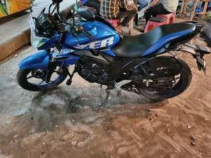 সুজুকি জিক্সার মনোটোন ২০১৮ ব্লু