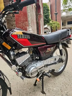 Yamaha 2004