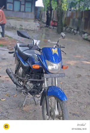 বাজাজ প্লাটিনা ১০০ ২০১৮ নীল