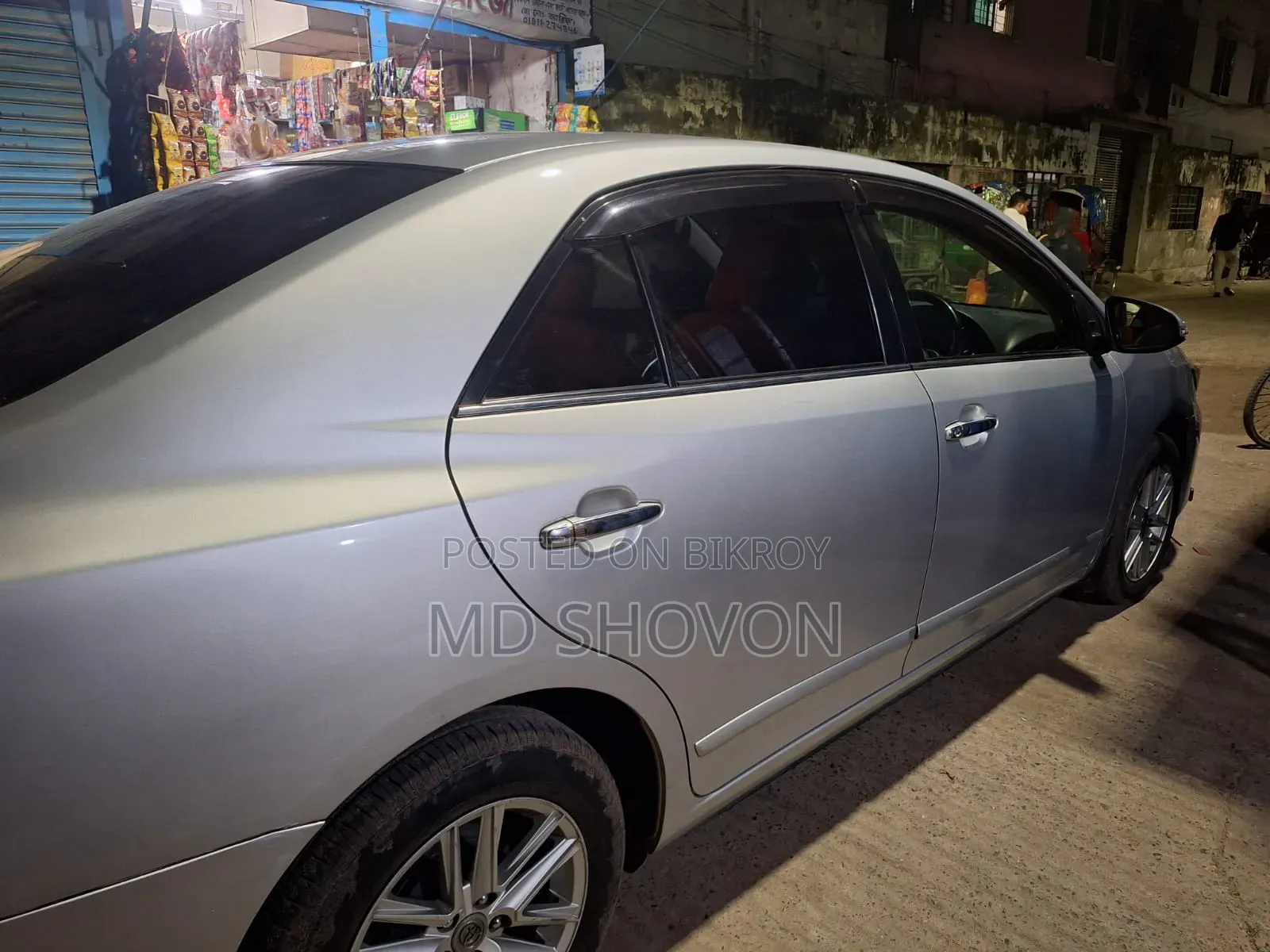 Toyota Premio 2017 Silver