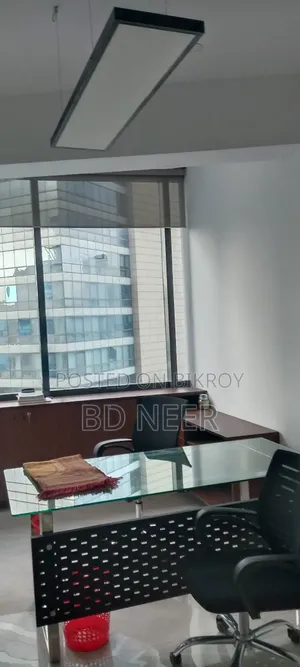 গুলশান-২ এ ভাড়ার জন্য ৩,৪০০ বর্গফুটের বাণিজ্যিক ওপেন স্পেস