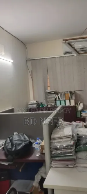 বনানীতে ২০০০ বর্গফুটের আনফার্নিশড অফিস ভাড়ার জন্য