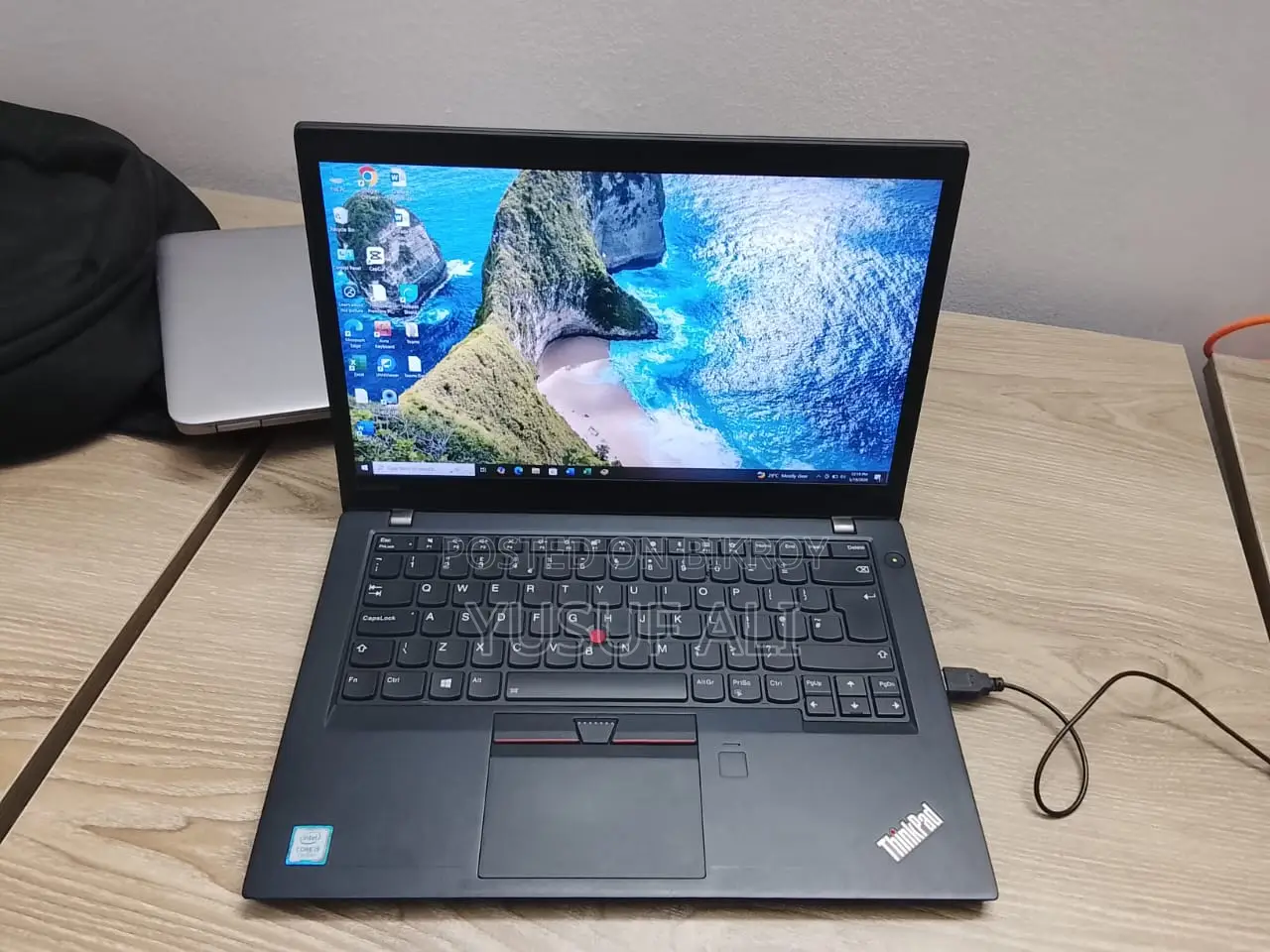 Laptop Lenovo ThinkPad T470 8GB Intel Core i7 HDD+SSD 256GB