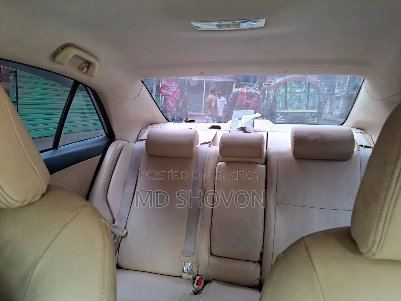 Toyota Premio 2017 Silver