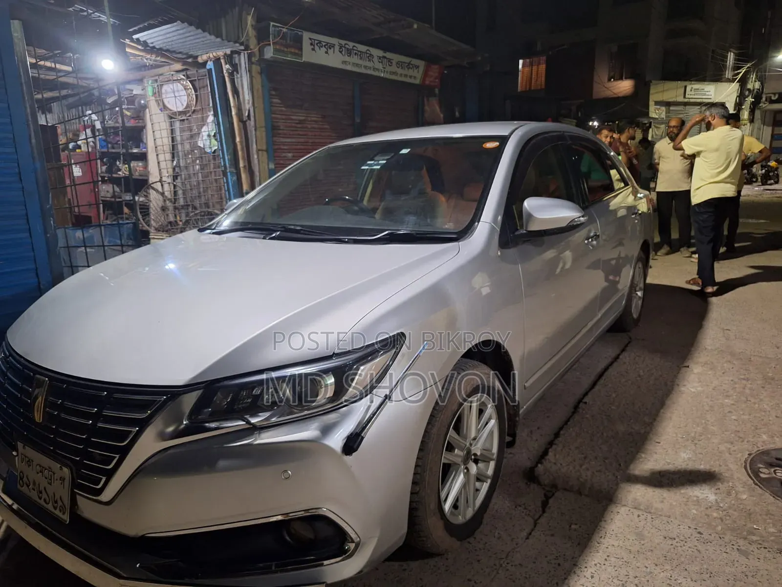 Toyota Premio 2017 Silver