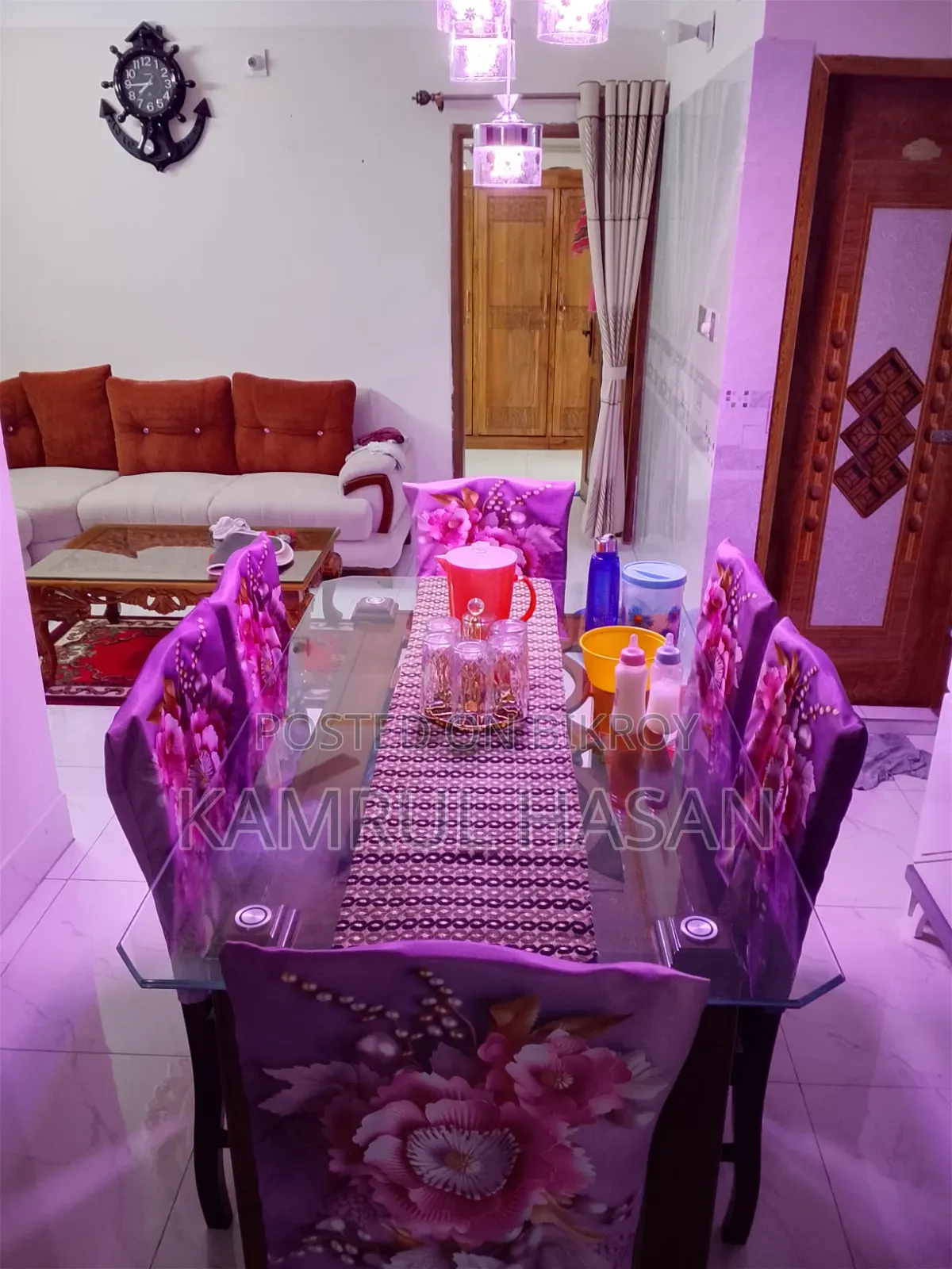 Dining table for sale urgently