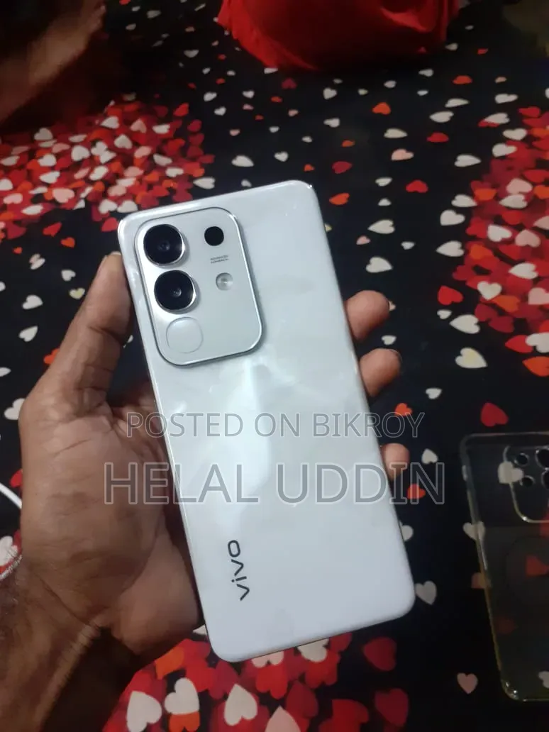 New Vivo Y29 128 GB White