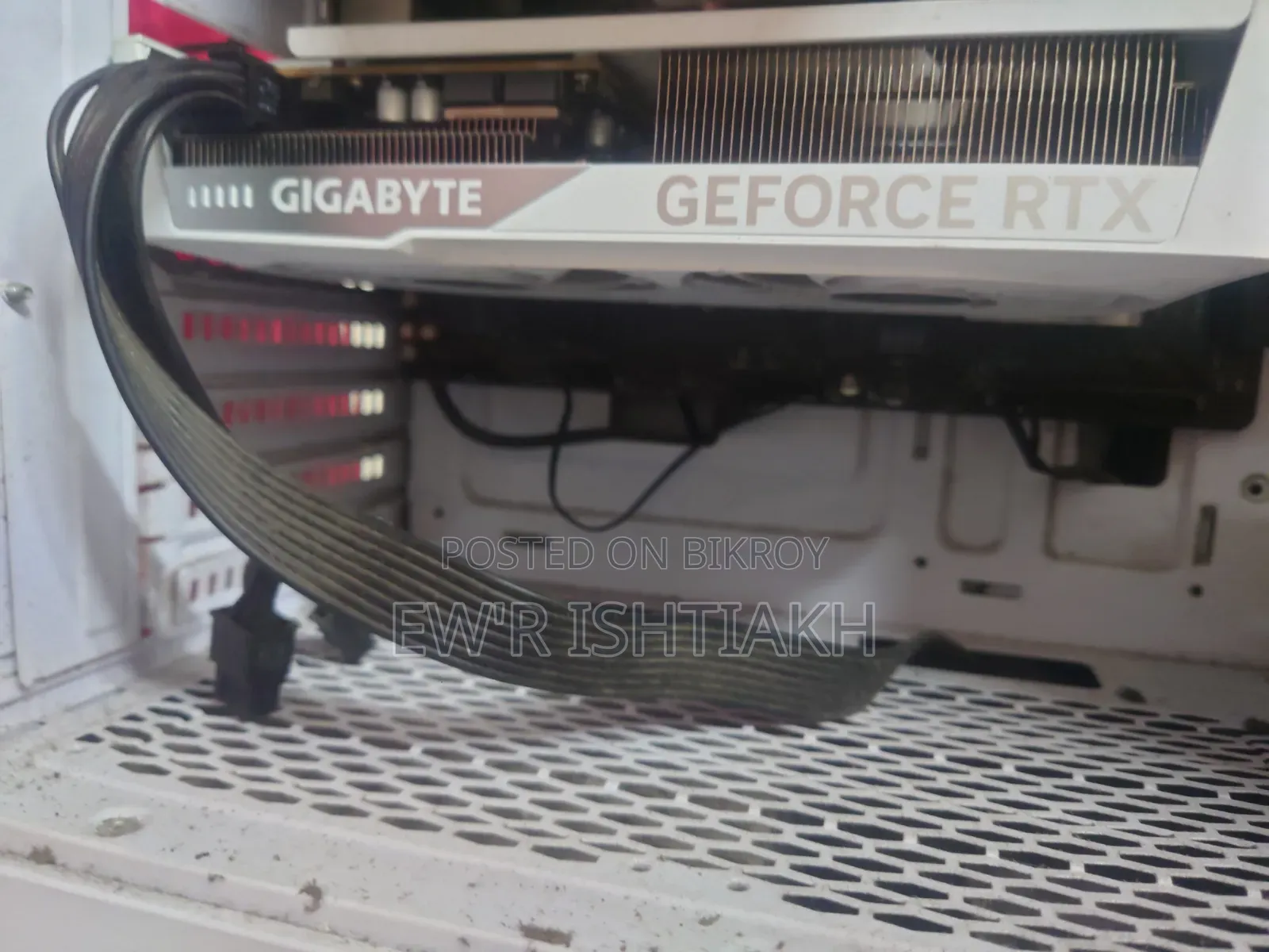 Gigabyte Geforce RTX 5060 Eagle Oc Ice 8g Gddr7 Graphics Card