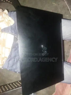 ল্যাপটপ ৮জিবি ইন্টেল সেলেরন ২৫৬জিবি এসএসডি