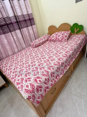 Bed in full fresh condition