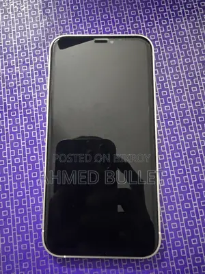 Apple iPhone XR 64 GB White