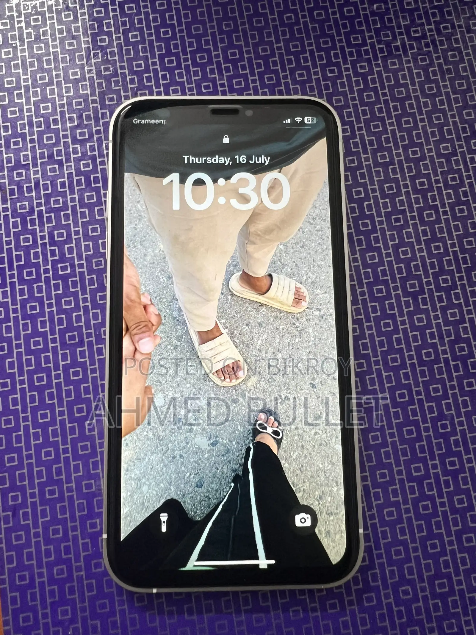 Apple iPhone XR 64 GB White
