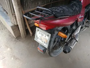 দায়াং ডিওয়াই১০০টি-৮এম ২০১৭ রেড