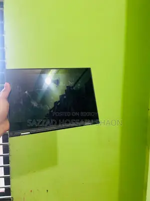 Laptop Lenovo 300e 8GB Intel Xeon HDD 60GB