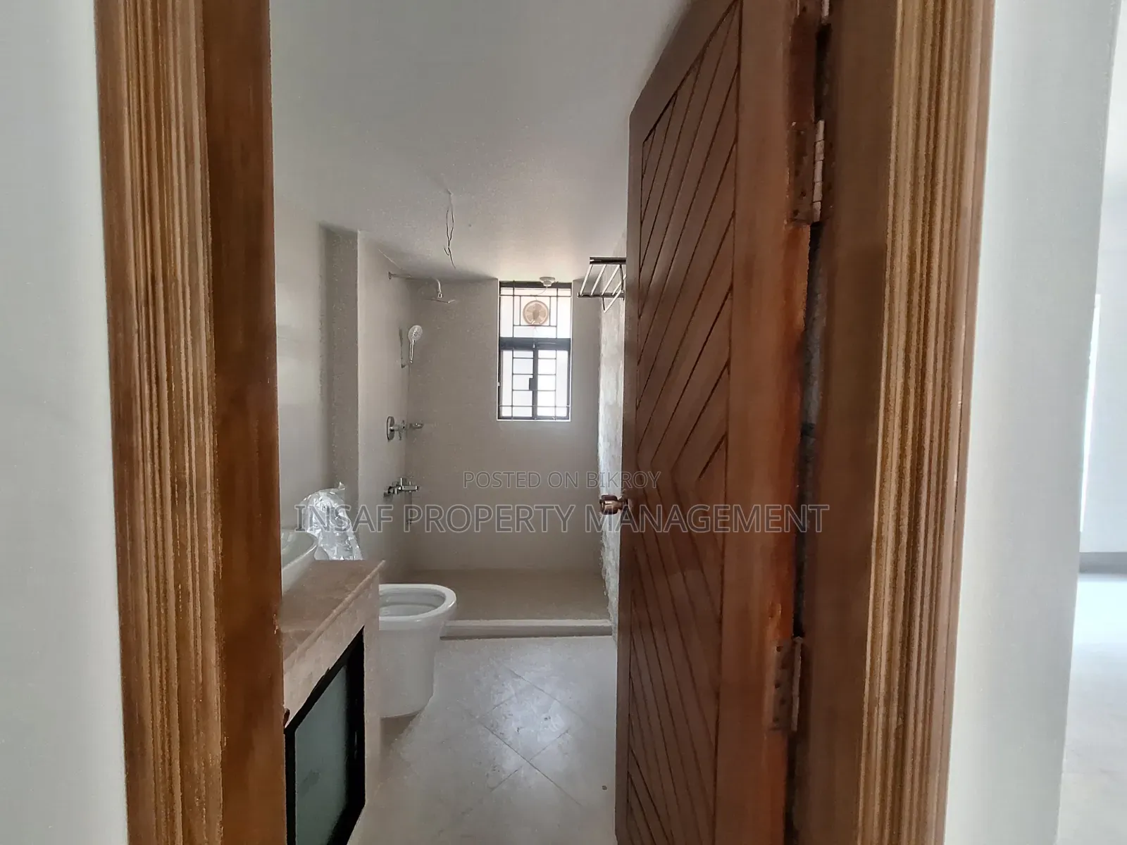 3700 Sqft Brand New Building for Office Space Rent Gulshan 2 Nice View
