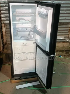 Walton refrigerator model WFD-1go-Gdel of 184 liters at a special 33% discount.