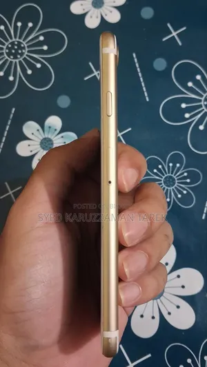 Apple iPhone 7 32 GB Gold