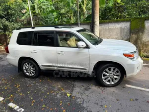 Toyota Land Cruiser 4.5 V8 VXR 2015 White