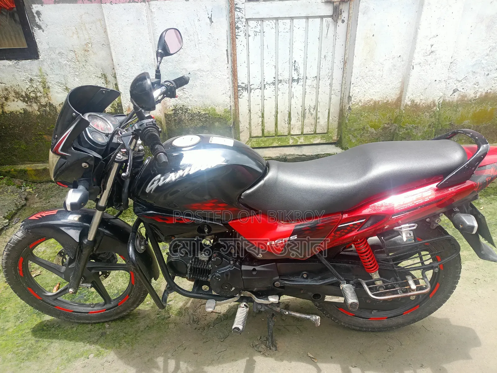 Hero Glamour 2016 Black