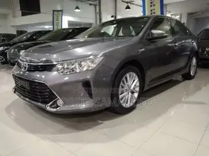 Toyota Camry 2016 Beige